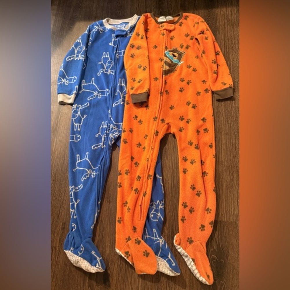 Kids graphic fleece sleepers